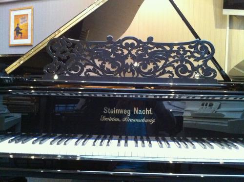 GROTRIAN,STEINWEG 190 occasion