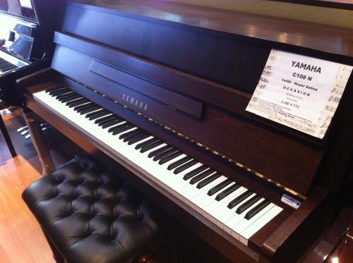 Cliquez pour agrandir Yamaha C108N - Noyer Satiné occasion