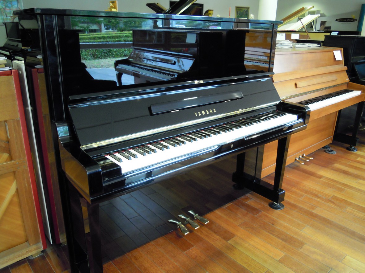 Piano d'occasion Yamaha U3